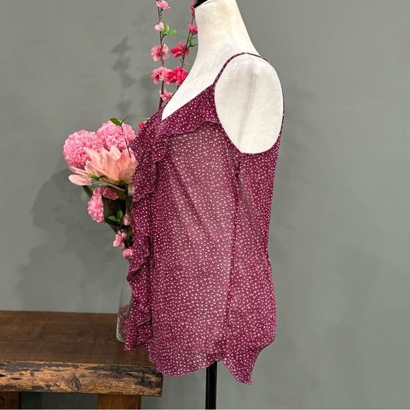 Smart Set Tank Top - Picture 4 of 10